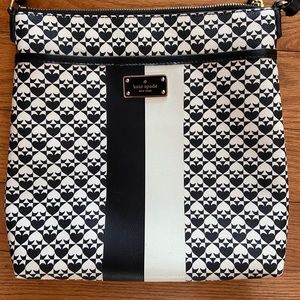 Kate Spade New York Black and White Purse, Very good condition!